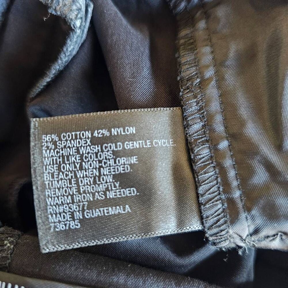 Worthington womens Sz 10P black modern fit Slim Leg crop pants - Picture 9 of 9